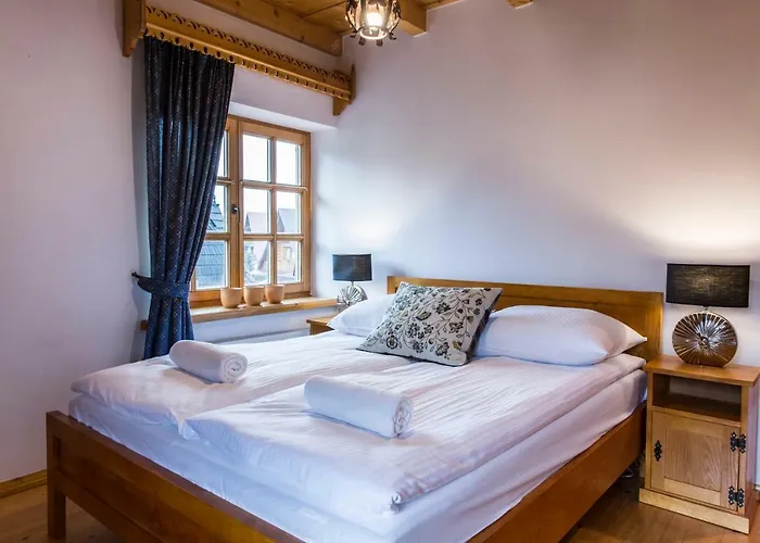 Udanypobyt Dom Z Ogrodem 빌라