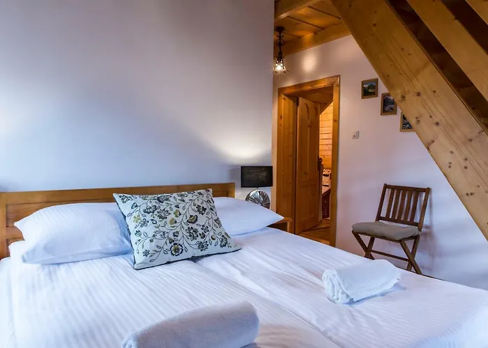 Udanypobyt Dom Z Ogrodem 빌라