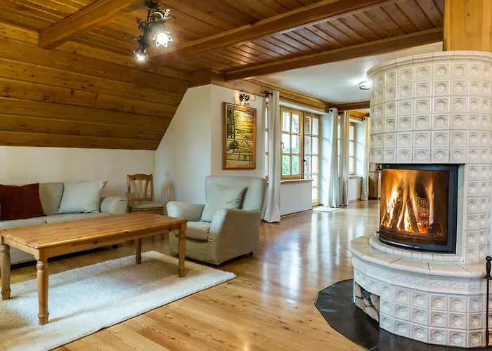 Udanypobyt Dom Z Ogrodem 빌라