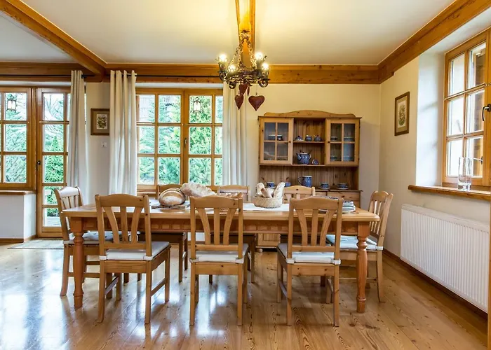 Udanypobyt Dom Z Ogrodem 자코파네