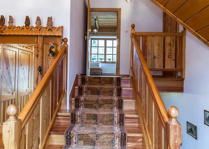 Udanypobyt Dom Z Ogrodem 빌라