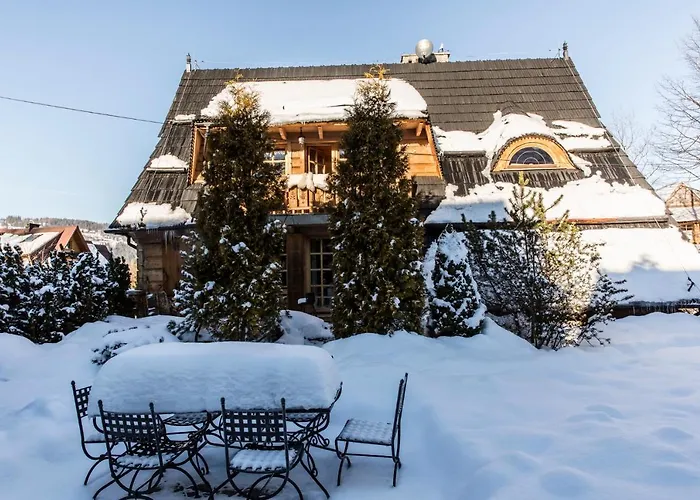 Udanypobyt Dom Z Ogrodem * 자코파네