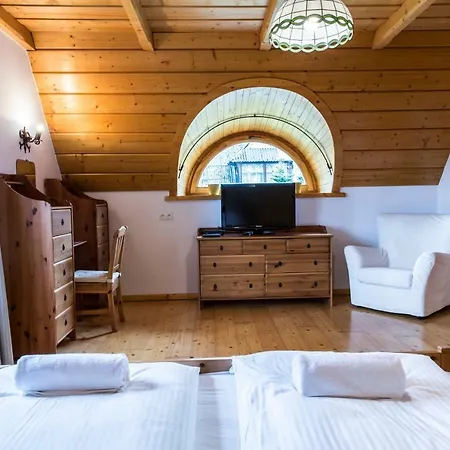 Villa Udanypobyt Dom Z Ogrodem *