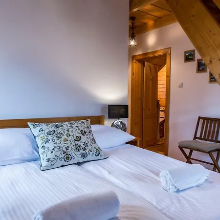 Udanypobyt Dom Z Ogrodem Villa