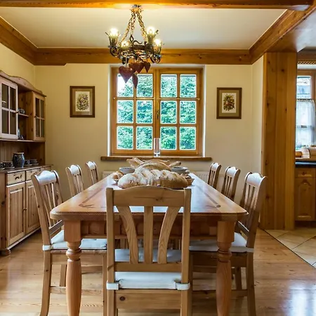 Udanypobyt Dom Z Ogrodem