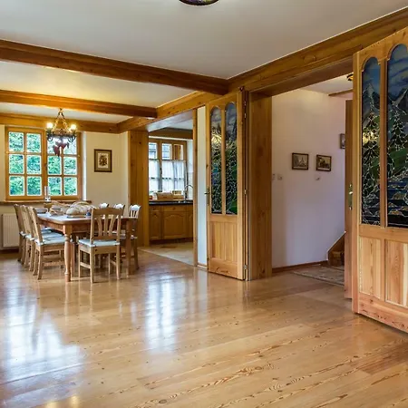 Udanypobyt Dom Z Ogrodem