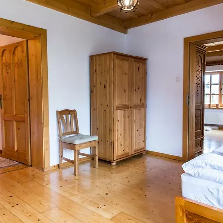 Udanypobyt Dom Z Ogrodem Villa