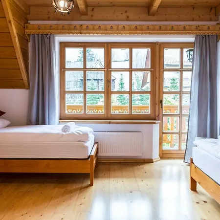 Udanypobyt Dom Z Ogrodem Villa