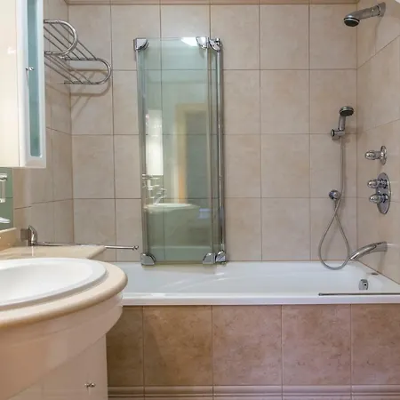 Udanypobyt Dom Z Ogrodem Villa