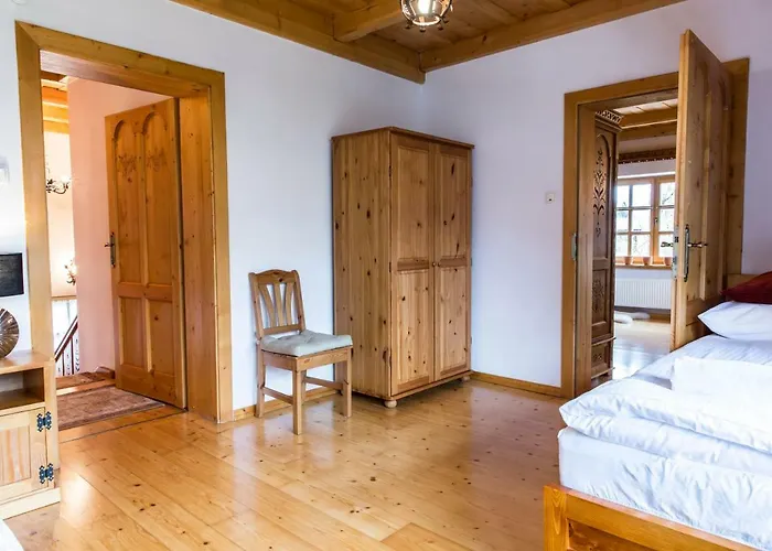 Udanypobyt Dom Z Ogrodem Villa