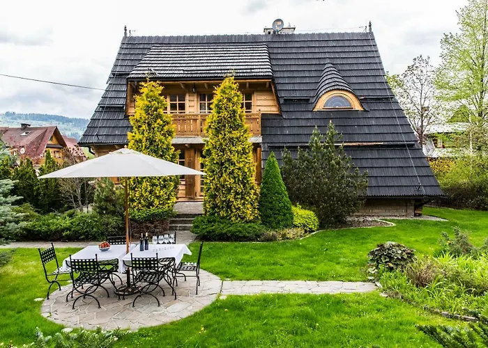 Villa Udanypobyt Dom Z Ogrodem *